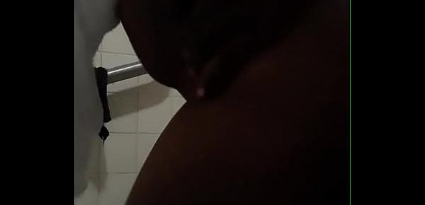  Guy breaks dread head chick back in shower @scandalous grind and briiexclusive